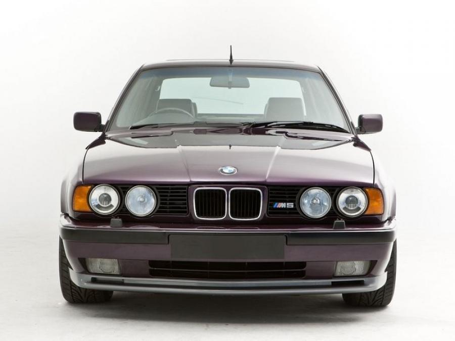  BMW M5 Sedan 1991 года  (UK) (фото 7 из 10)